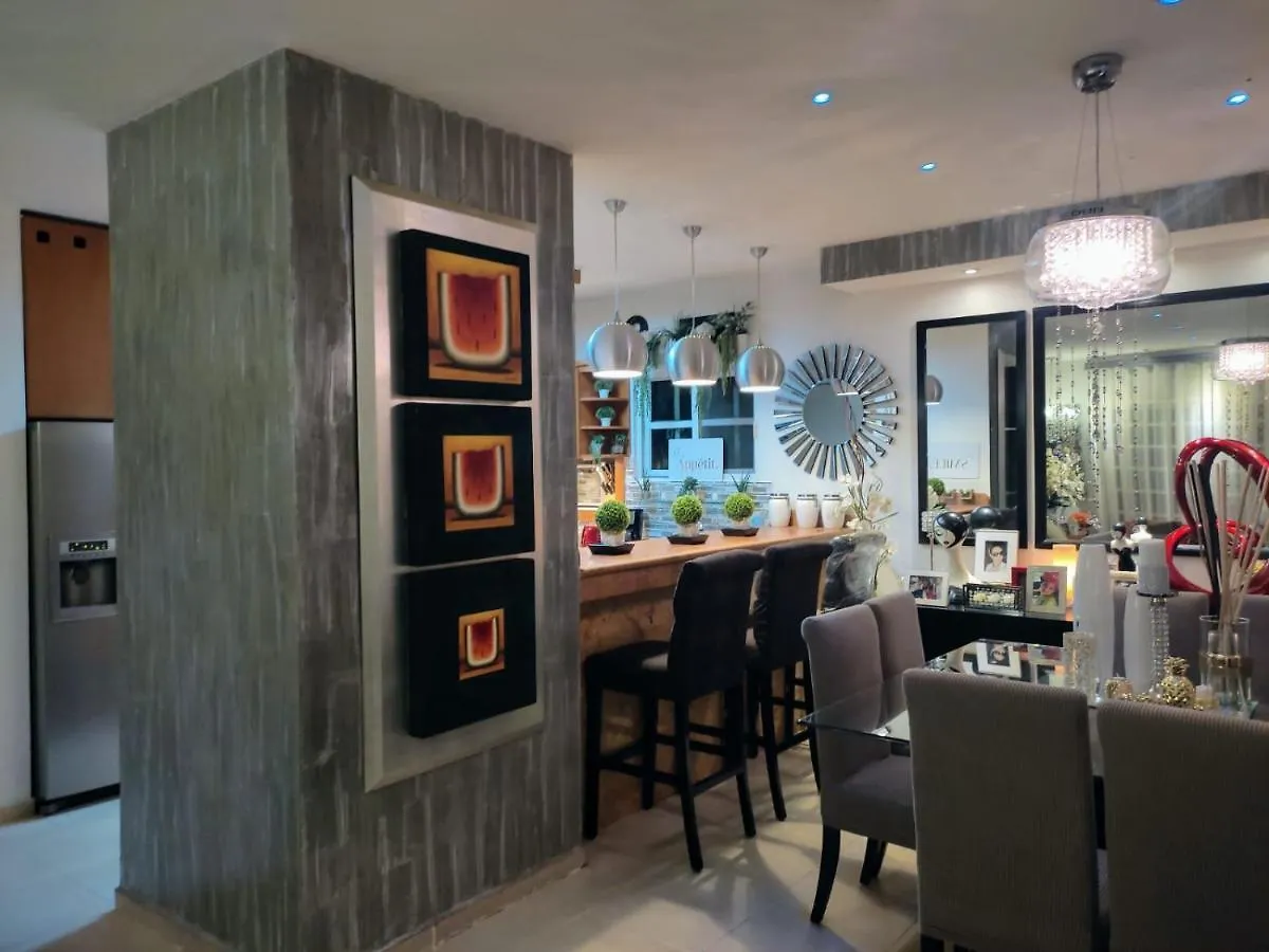 Casa Cristal Apartment Cancun Homestay